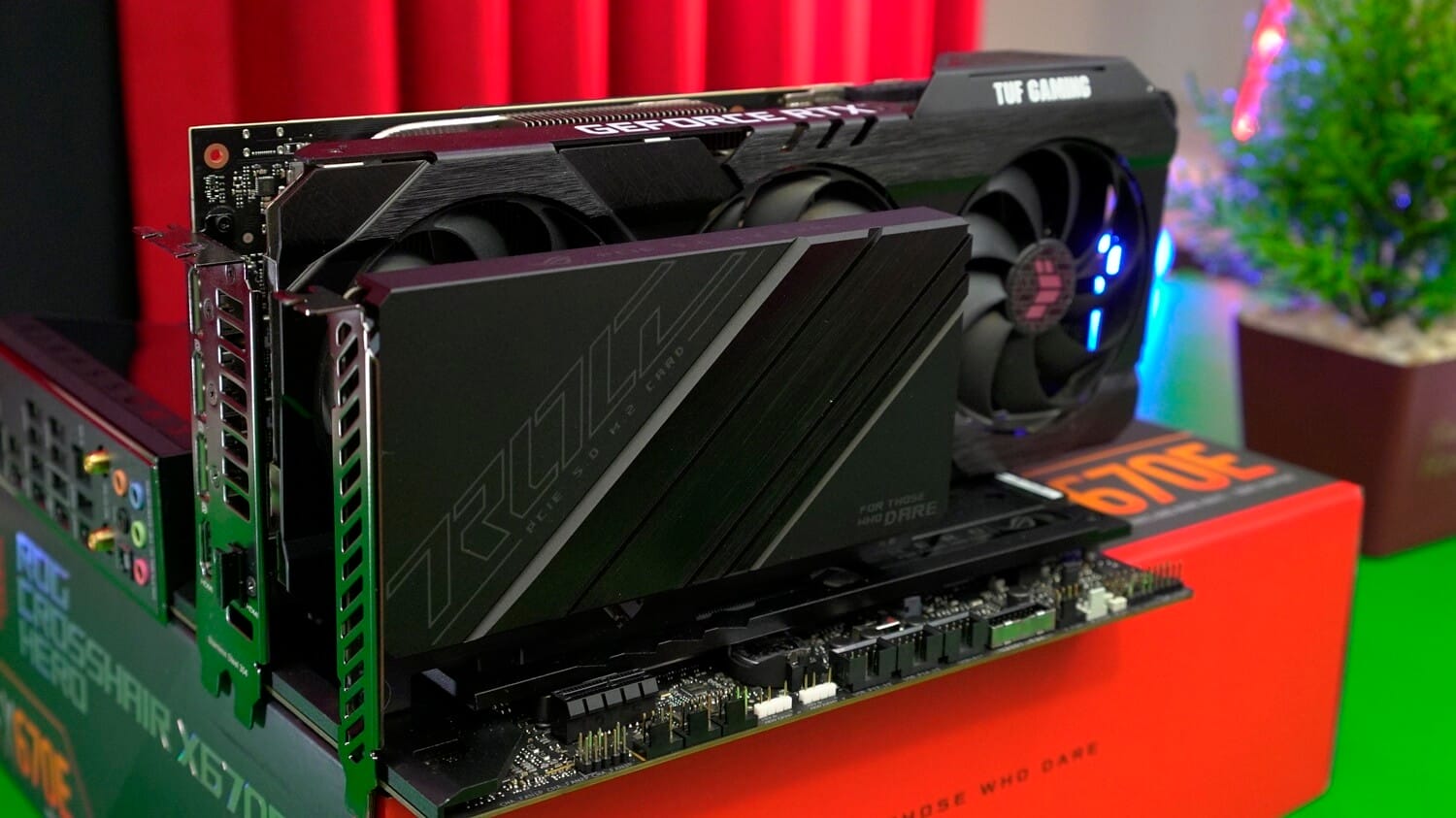 Ryzen 9 7950X ve Ryzen 5 7600X