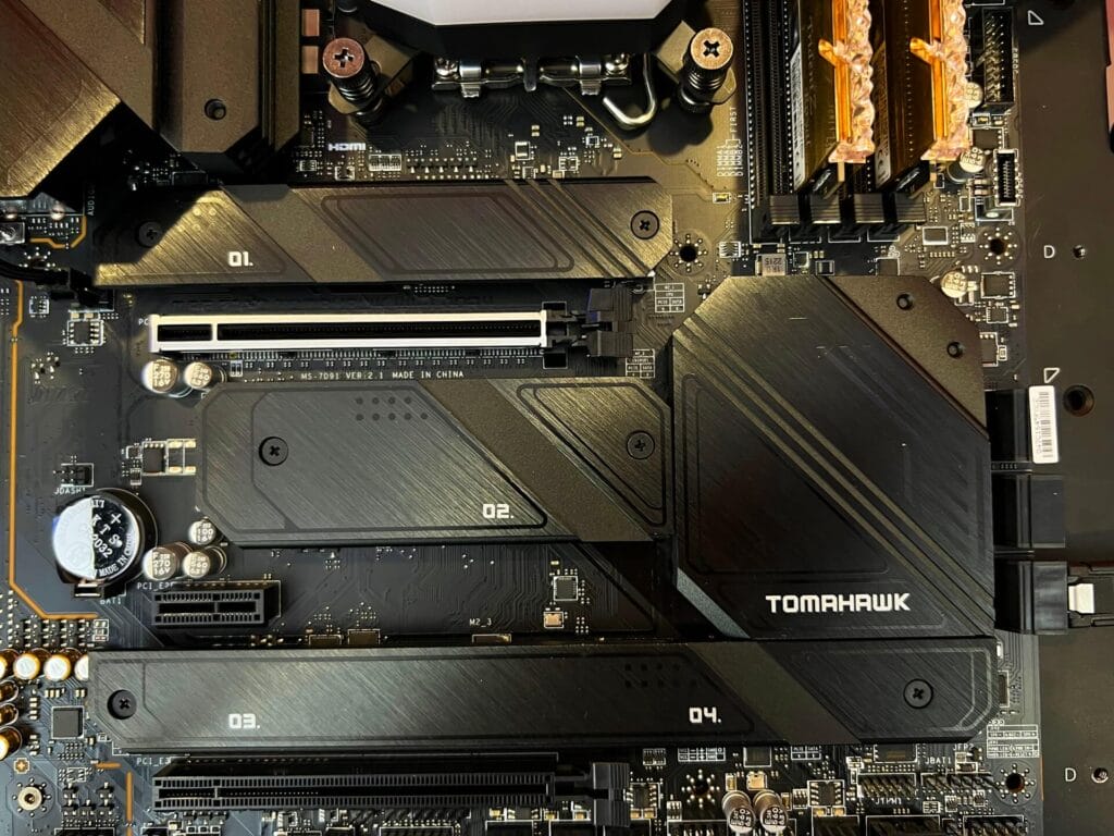 MSI MAG Z790 TOMAHAWK WiFi DDR4