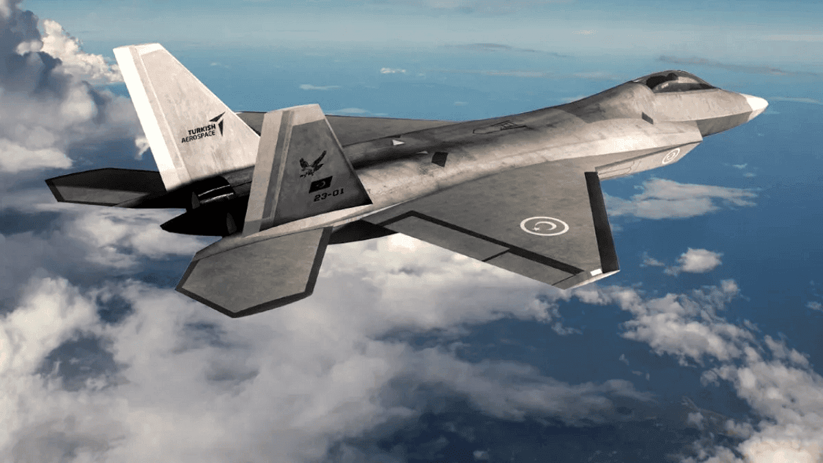 Milli Muharip Uçak İniş Takımlarıyla Görüntülendi