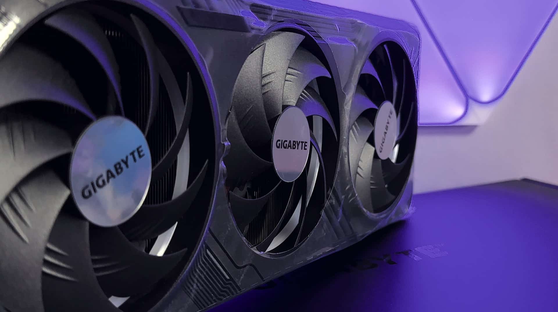 Gigabyte RTX 4070 Ekran Kartları Listelendi