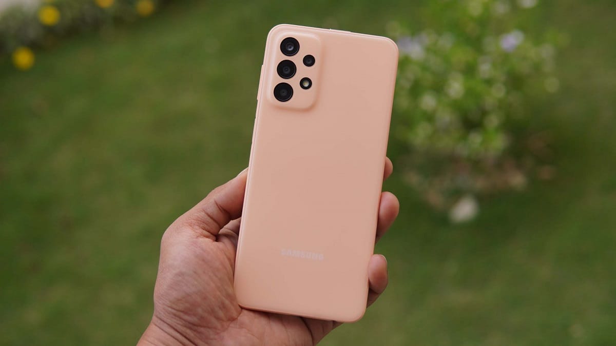 Galaxy A23 için Beklenen One UI Güncellemesi Geldi