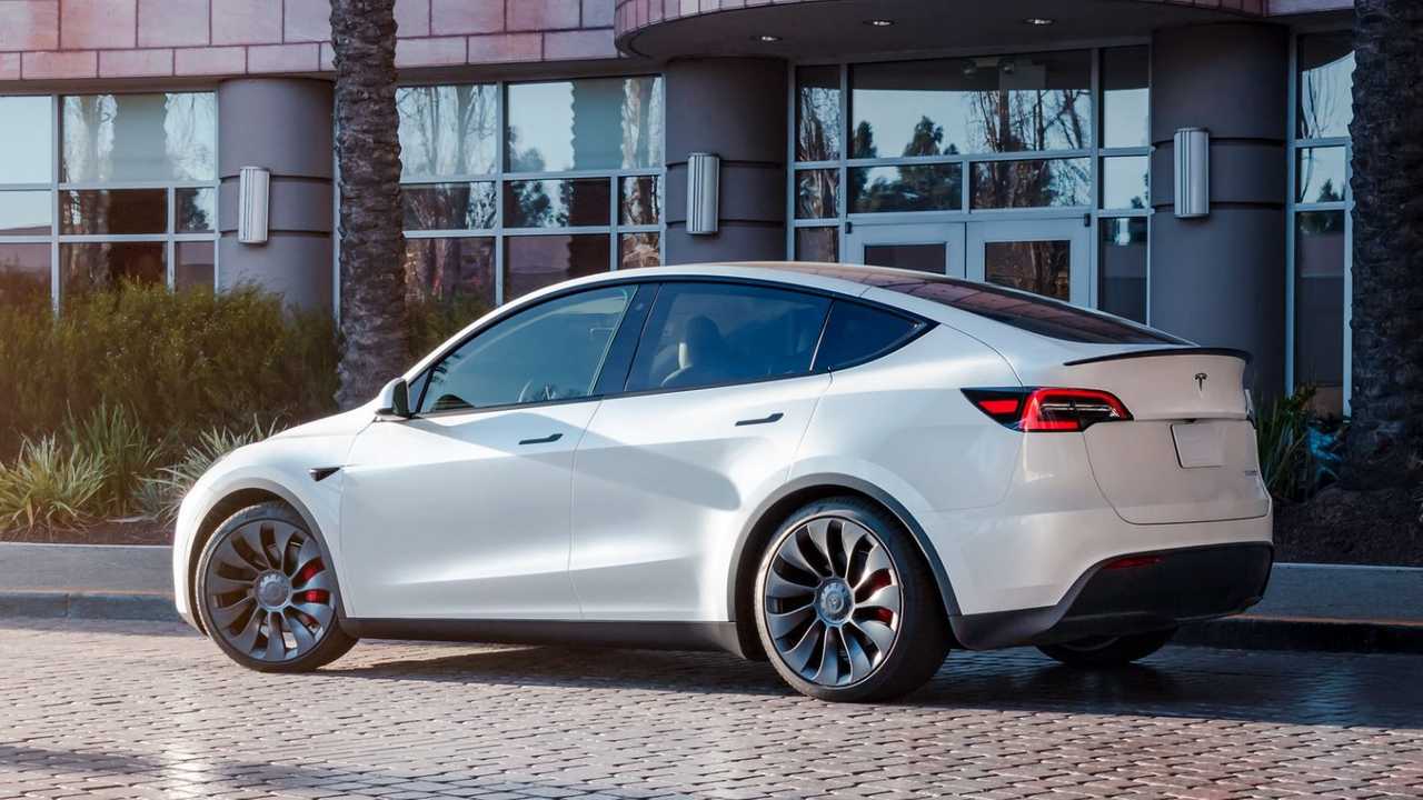 Tesla Model Y Fiyatlarına Bir Zam Daha! Alt Sınır Ne Oldu?