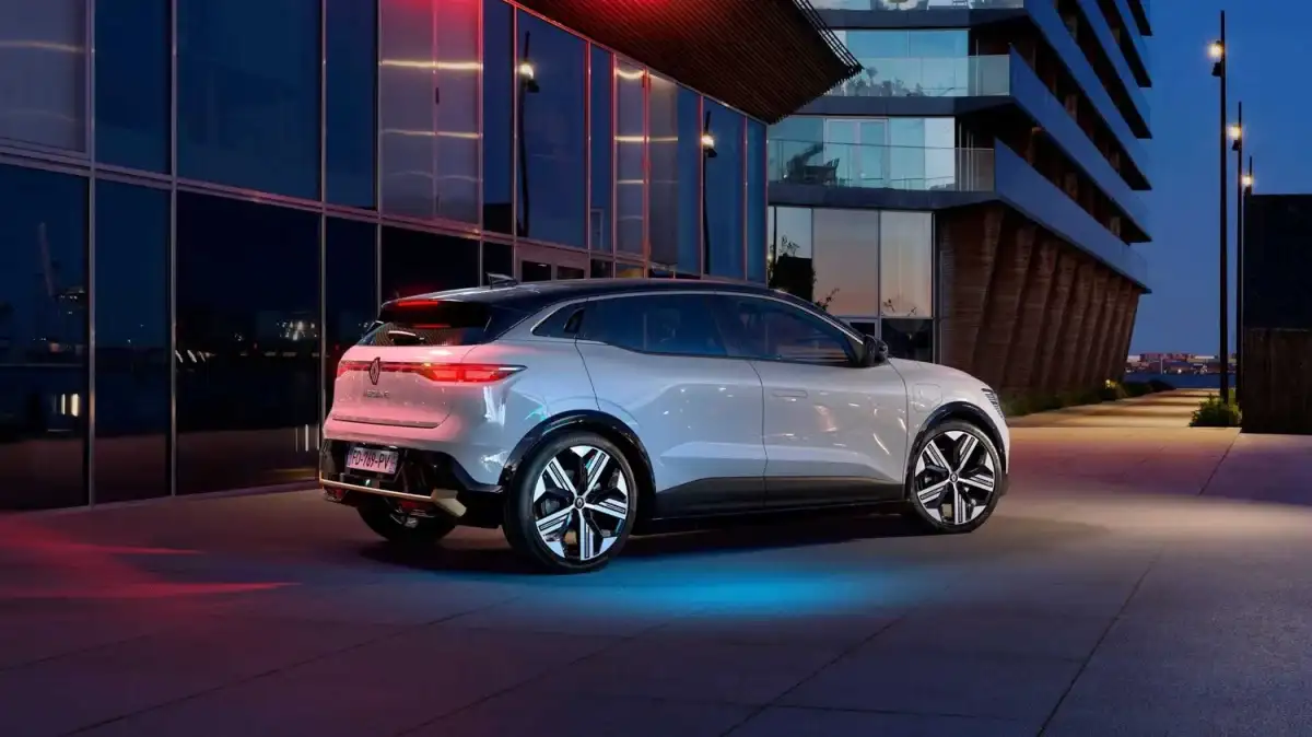 Renault Megane E-Tech Türkiye Fiyatı Açıklandı
