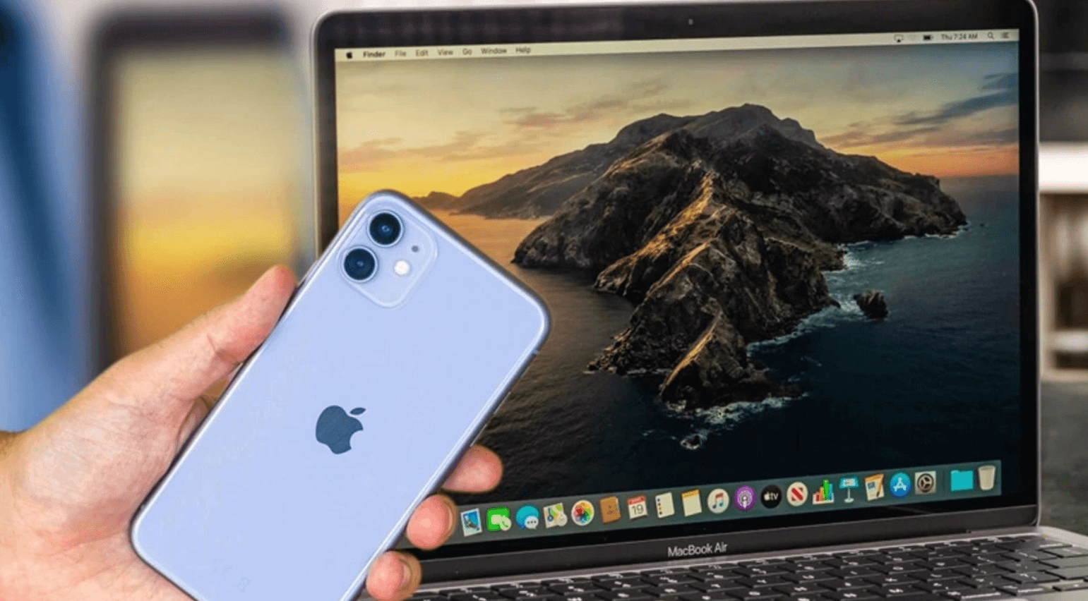 Öğrencilere Vergisiz Telefon ve Bilgisayar