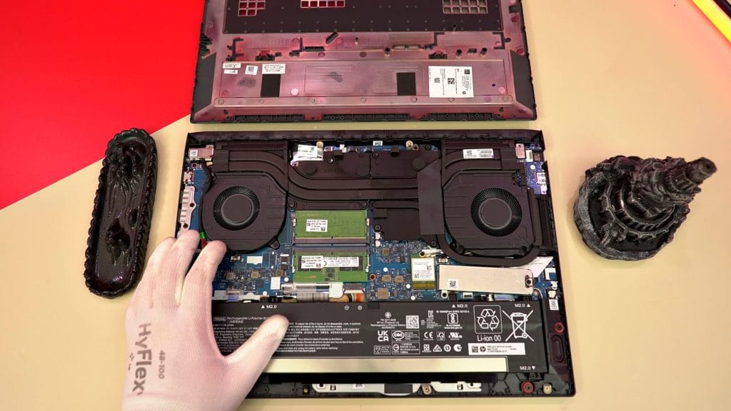 HP Victus 16-s0020nt