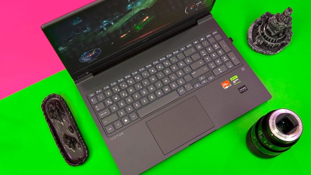 HP Victus 16-s0020nt