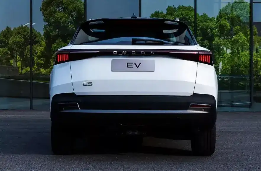 elektrikli Chery Omoda 5