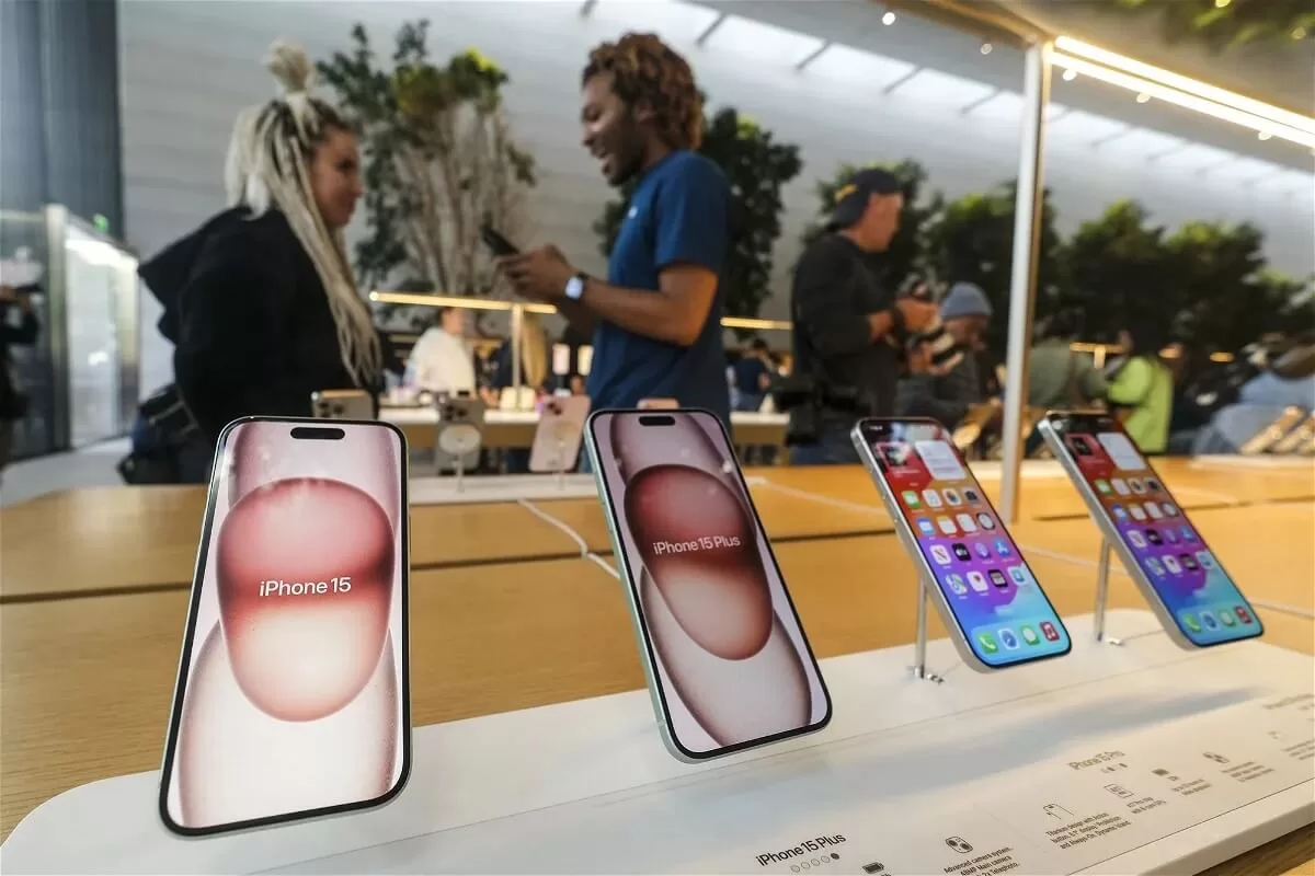 iPhone 15'ten Ne Kadar Vergi Alınıyor? Cevapladık