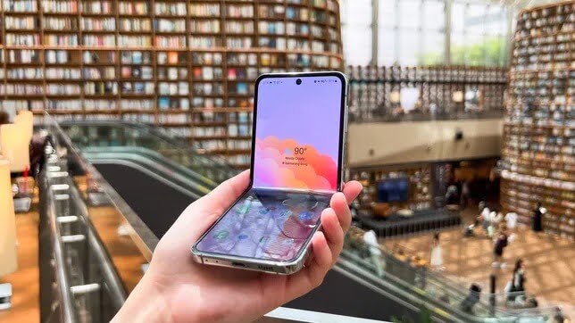 Samsung Galaxy Z Flip 6 Tasarımı Böyle Olacak! Sızan Görseller