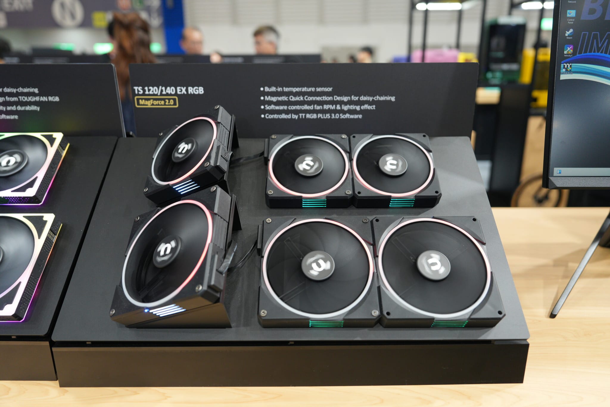 Thermaltake, TS120/TS140 EX RGB PC Soğutma Fanını Duyurdu