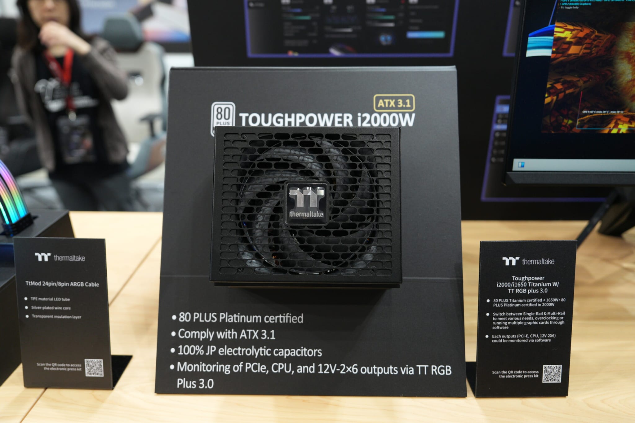Thermaltake Toughpower i2000W Platinum: Aşırı Güç ve Hassas Kontrolün Buluşması