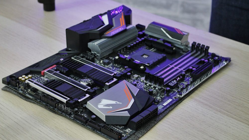 Gigabyte X470 AORUS Gaming 7 WiFi Anakart İncelemesi - PC Hocası
