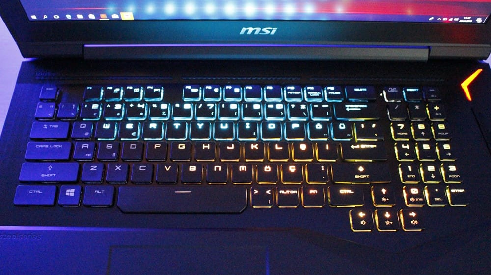 MSI GT75 Titan 8RG Laptop İncelemesi 005 - PC Hocası