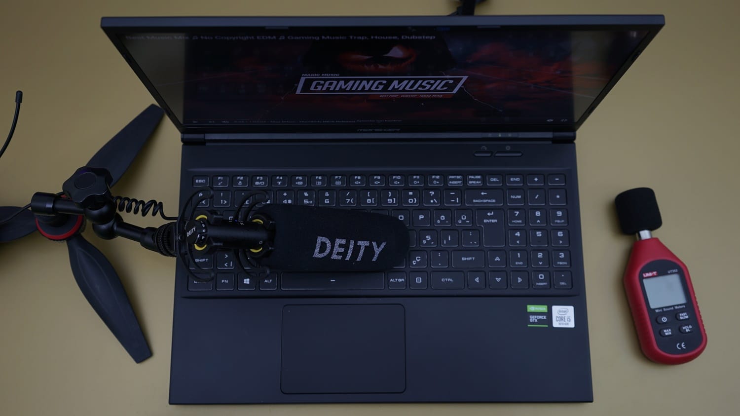 Monster Abra A5 V15 7 laptop incelemesi - PC Hocası