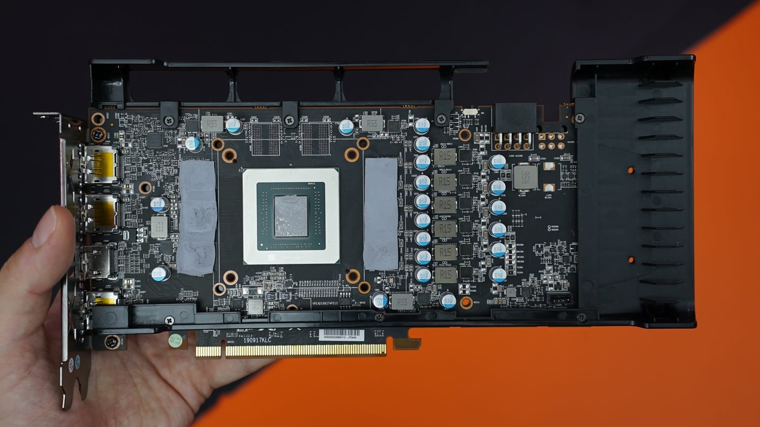 xfx rx 5600 xt 013 - PC Hocası