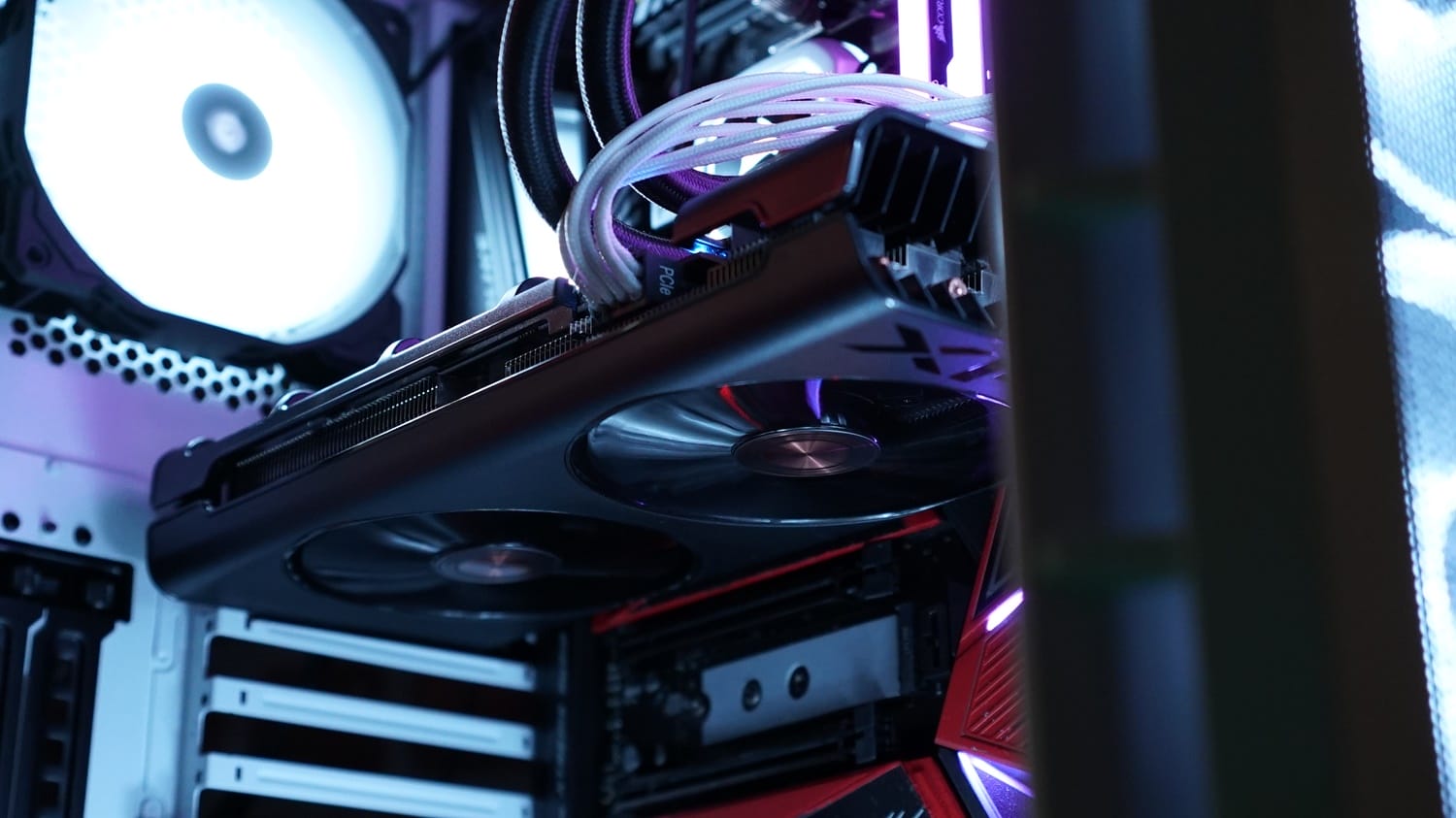 xfx rx 5600 xt 019 - PC Hocası