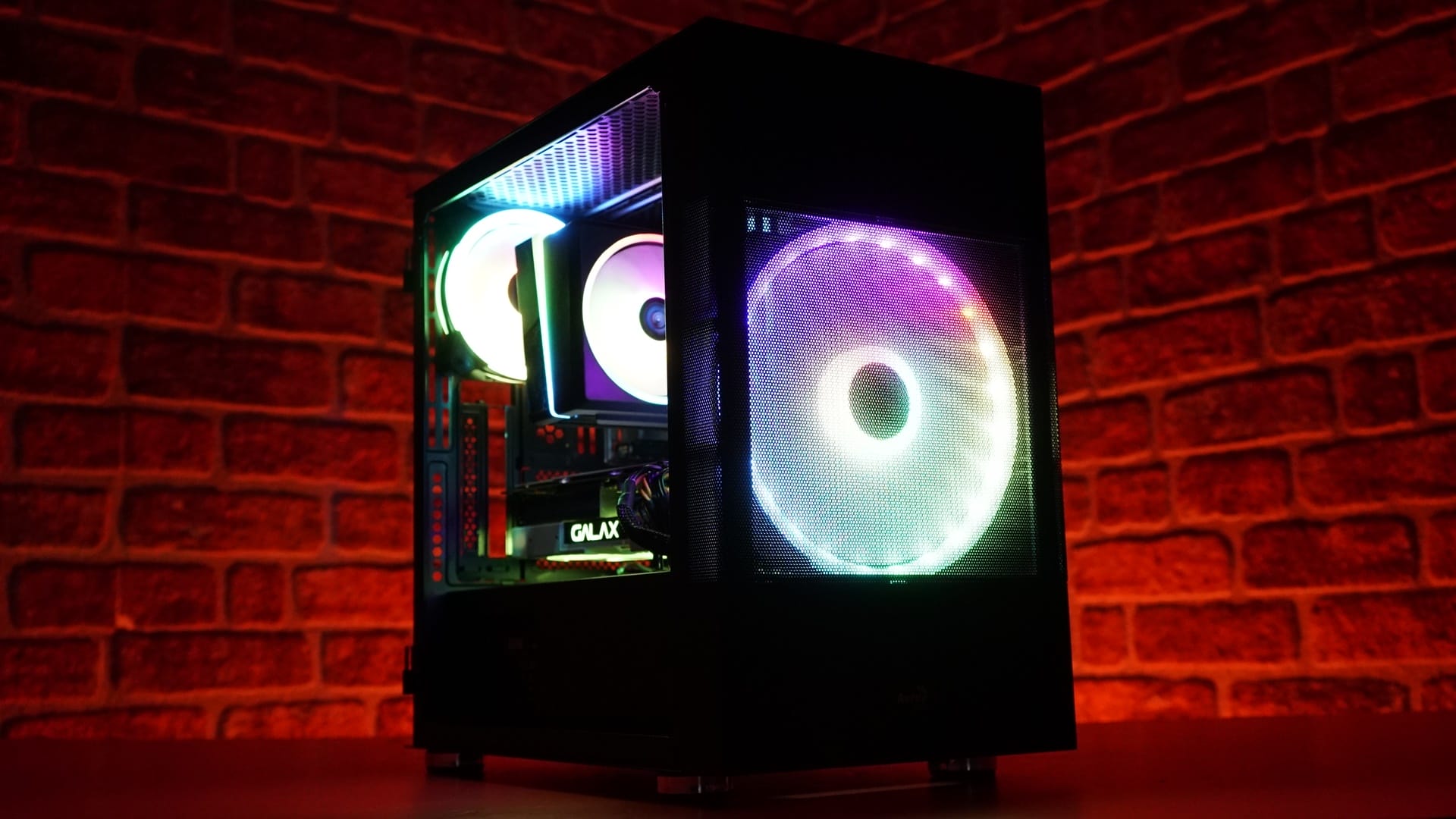 aerocool atomic 014 - PC Hocası