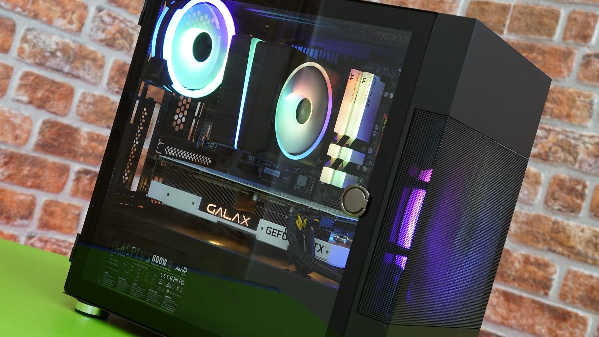 aerocool atomic 016 - PC Hocası