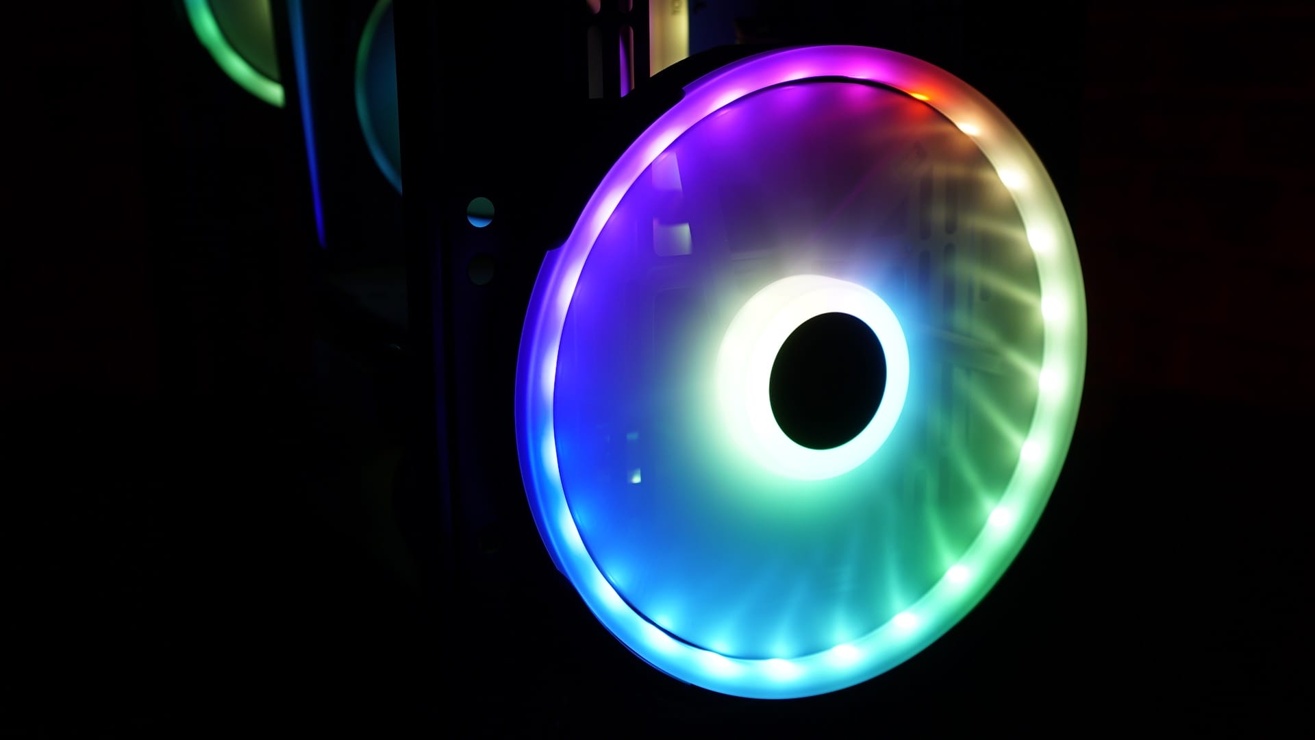 aerocool atomic 020 - PC Hocası
