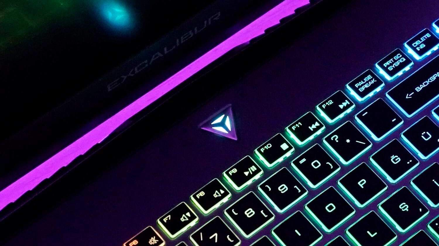 Excalibur GH750 Laptop İncelemesi 017 - PC Hocası