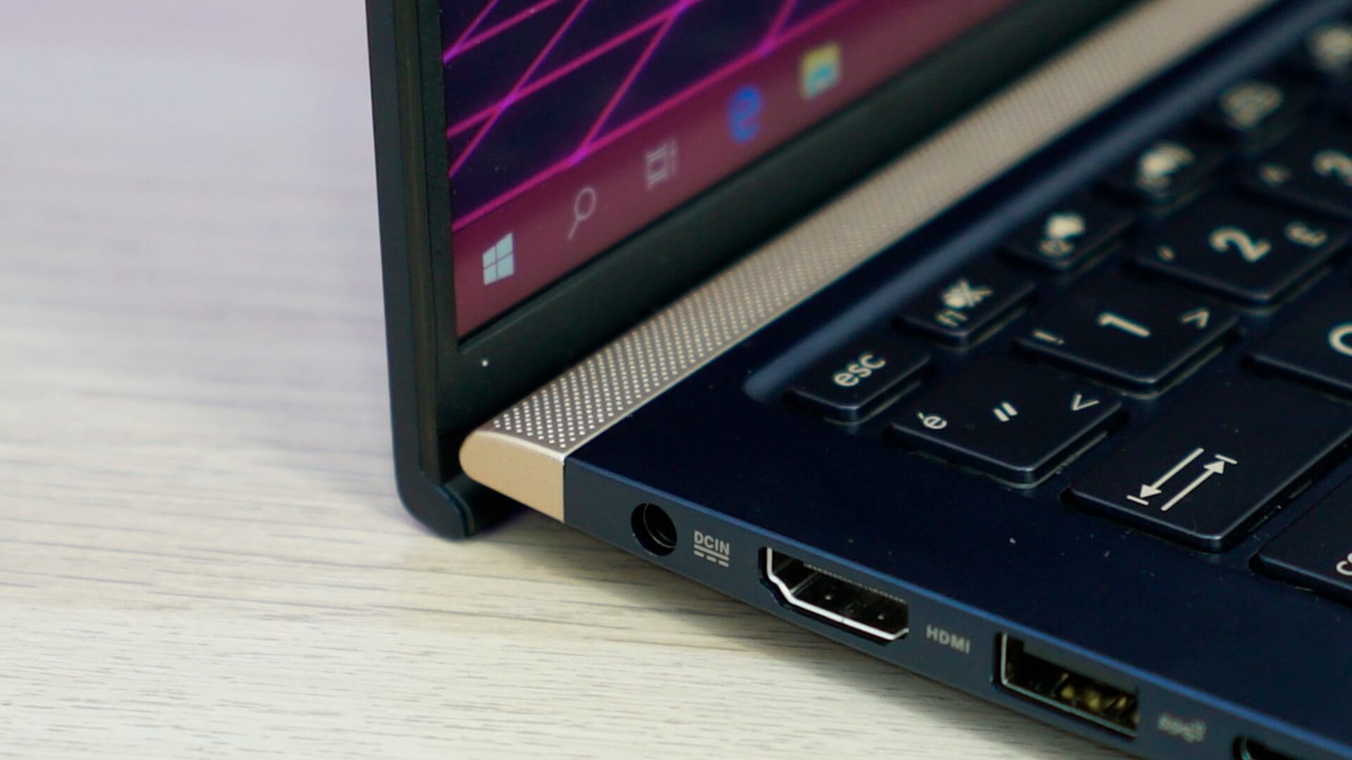 ASUS Zenbook 14 UX433FN Laptop İncelemesi 29 - PC Hocası
