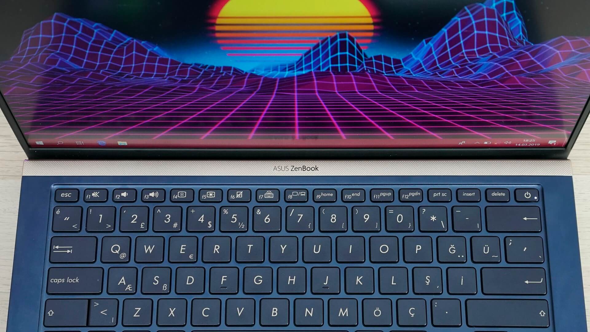 ASUS Zenbook 14 UX433FN Laptop İncelemesi 31 - PC Hocası