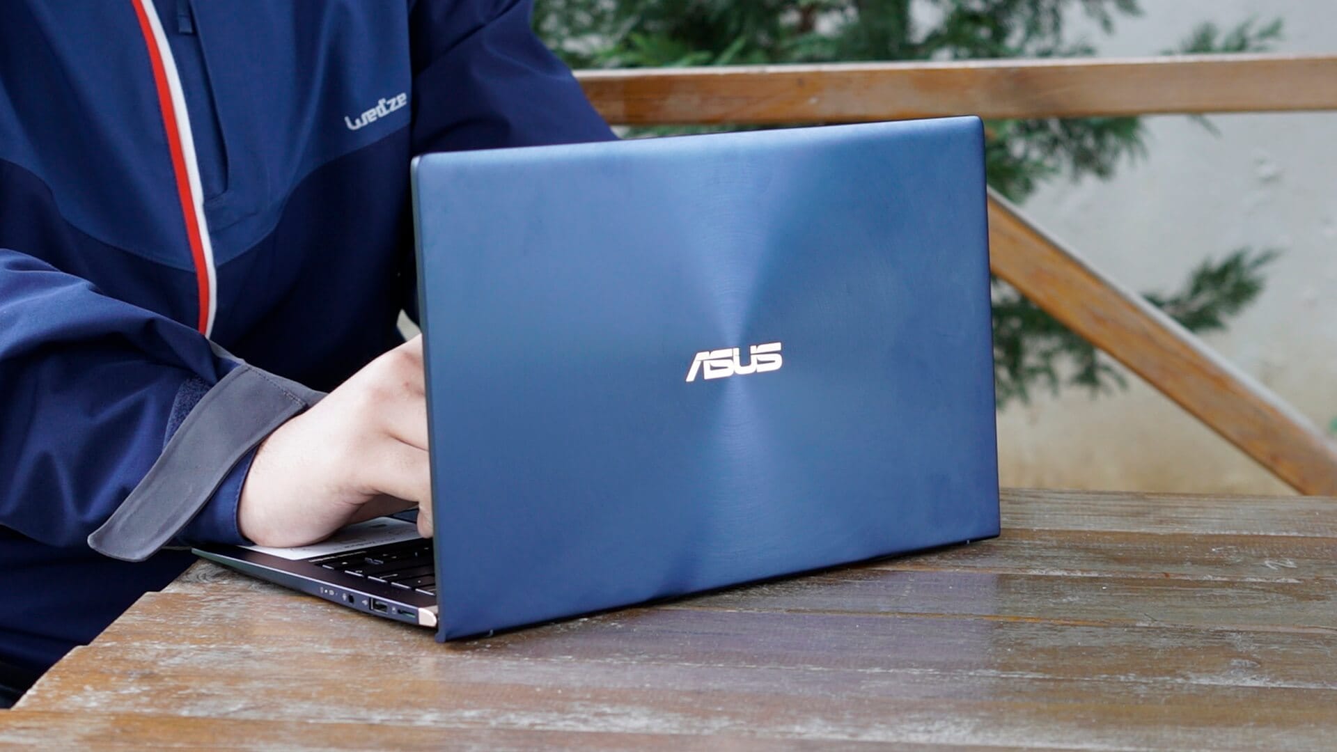 ASUS Zenbook 14 UX433FN Laptop İncelemesi 4 - PC Hocası