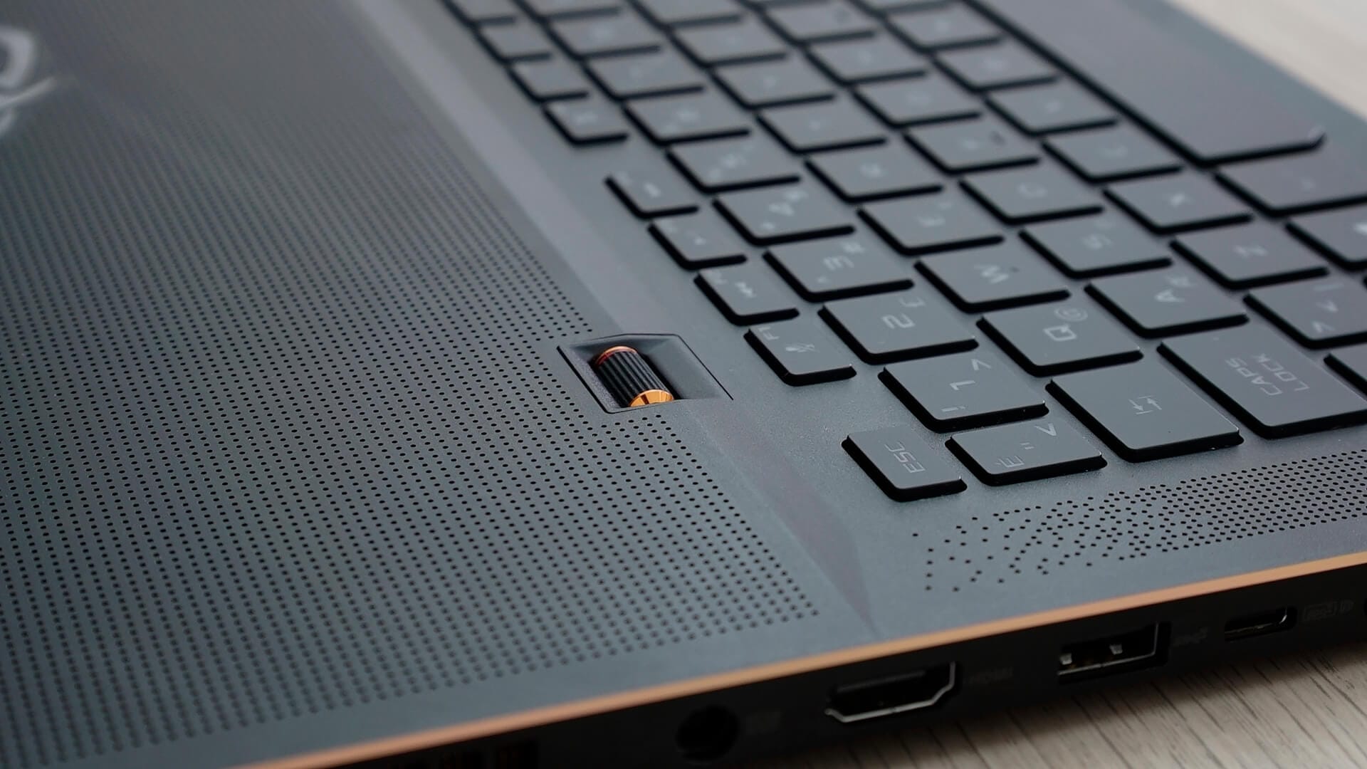 ASUS RTX 2070 Laptop İncelemesi 014 - PC Hocası