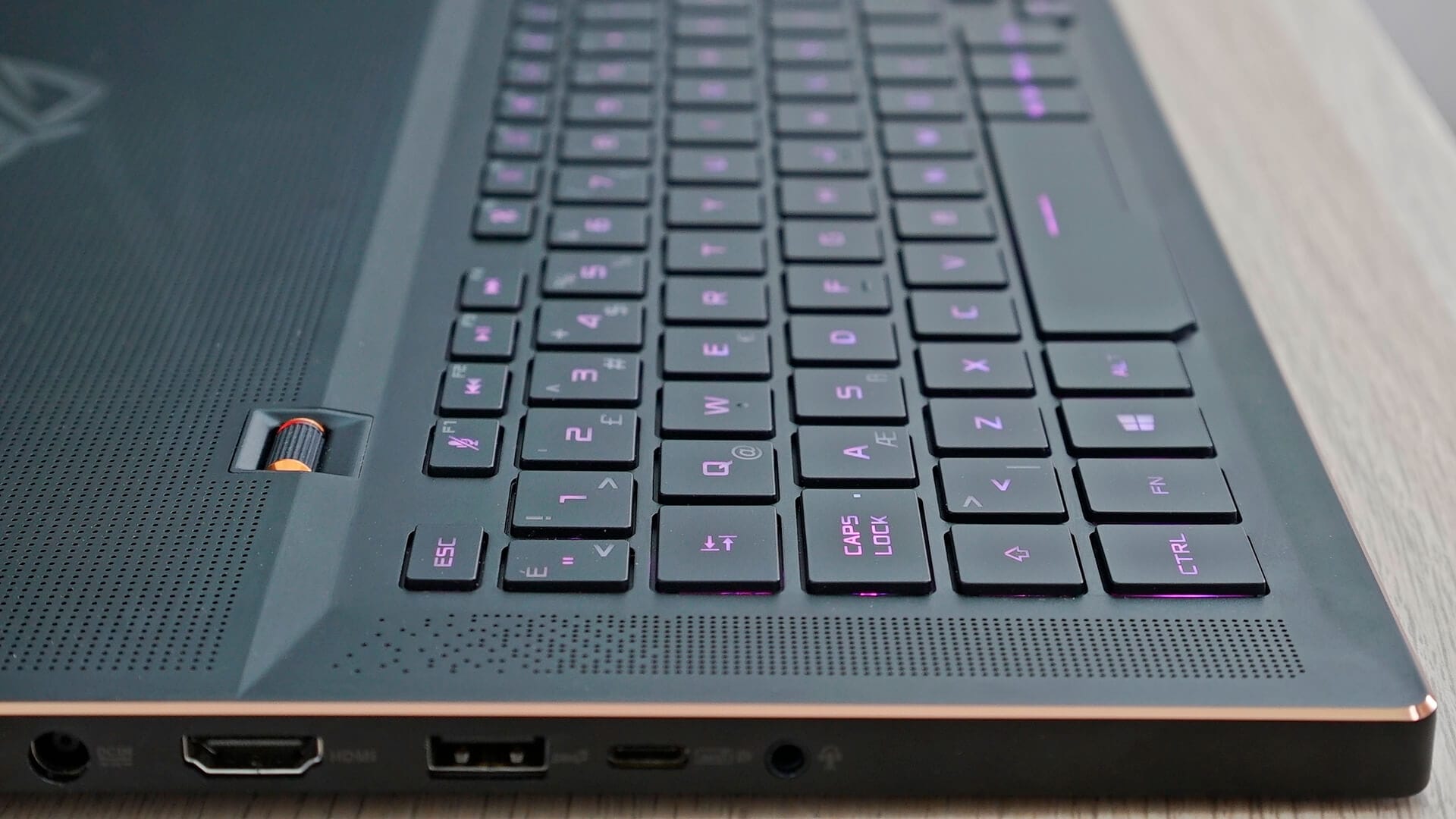 ASUS RTX 2070 Laptop İncelemesi 015 - PC Hocası