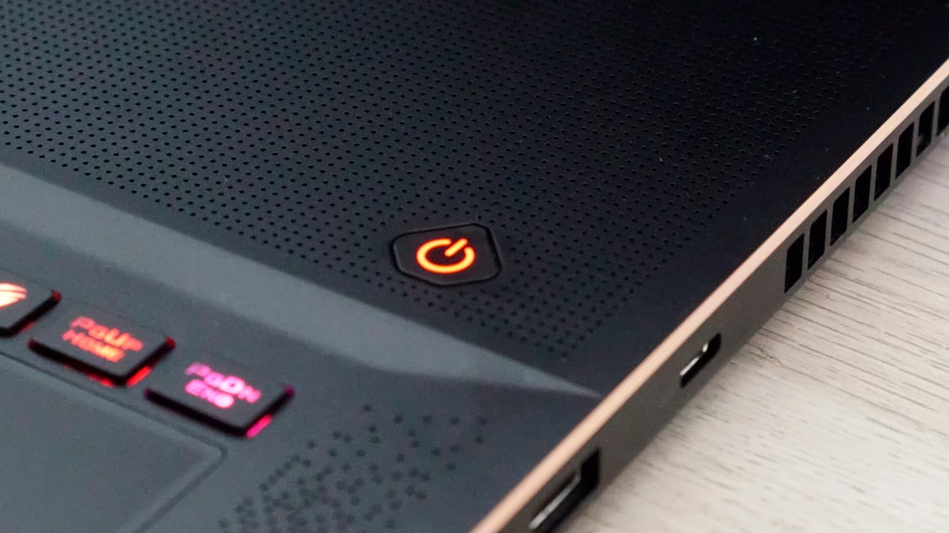 ASUS RTX 2070 Laptop İncelemesi 031 - PC Hocası