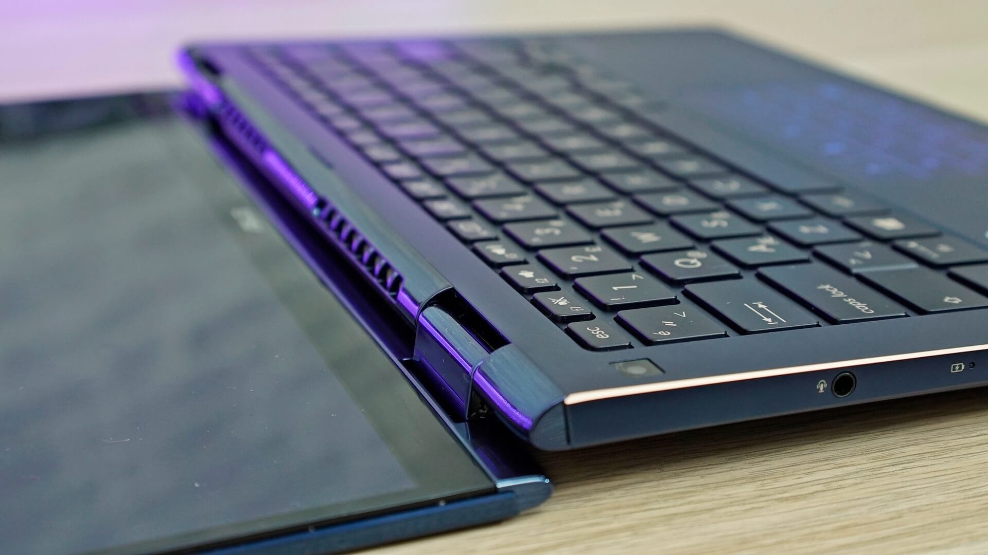 asus zenbook flip 3 ux362fa 007 - PC Hocası