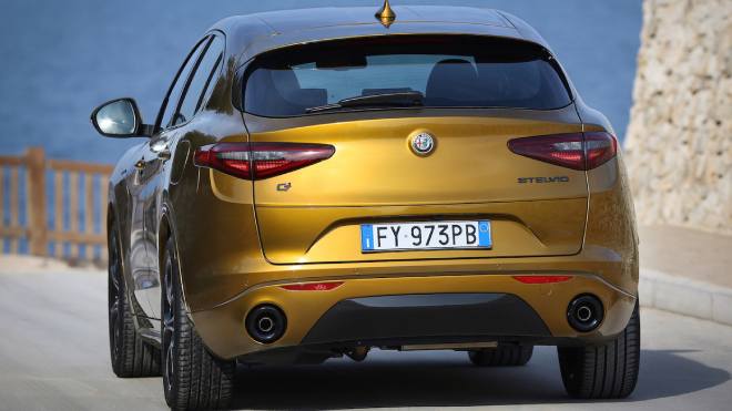 2020 alfa romeo stelvio 2 triple threat - PC Hocası