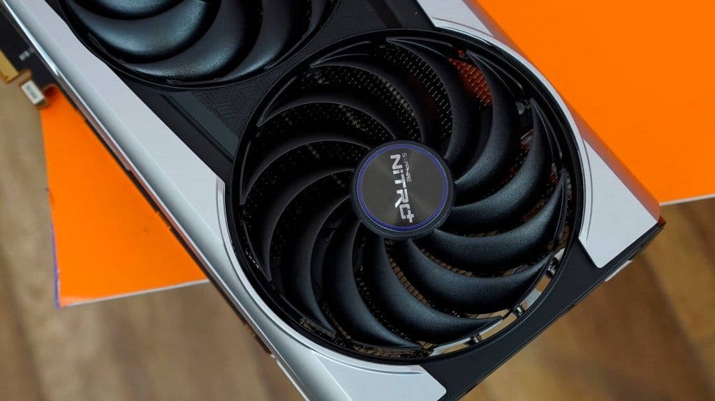 sapphire nitro rx6800xt 004 - PC Hocası