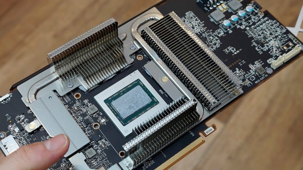 sapphire nitro rx6800xt 015 - PC Hocası