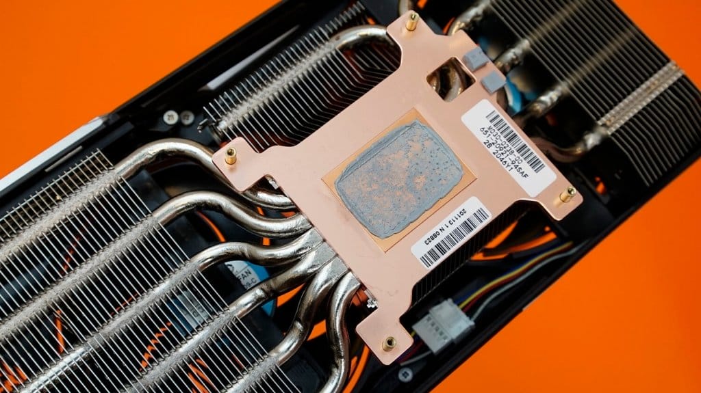 sapphire nitro rx6800xt 017 - PC Hocası